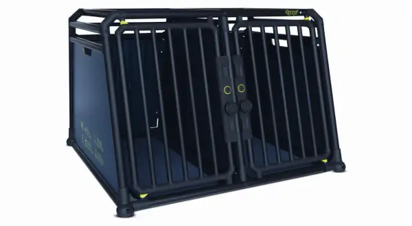 Caisse chien quad, robuste et sécurisée, idéale pour le transport de votre compagnon.