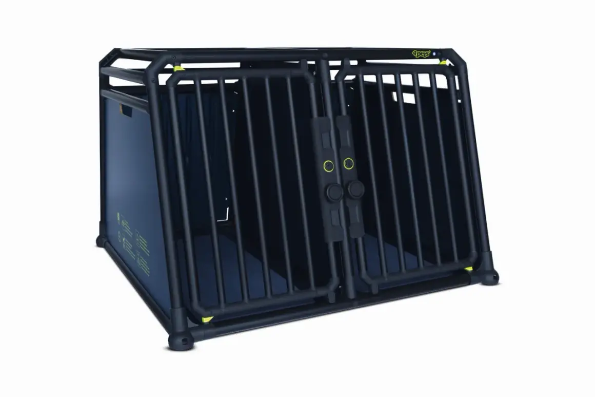 Caisse chien quad, robuste et sécurisée, idéale pour le transport de votre compagnon.